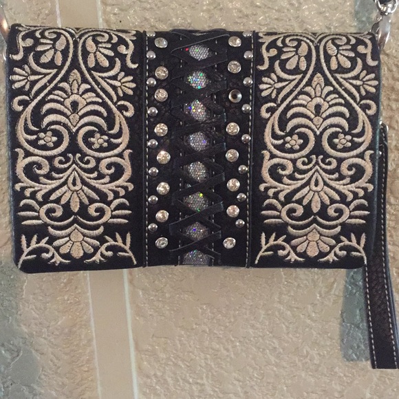American Bling Handbags - 3 in 1❤️ Crossbody/Wristlet/Clutch